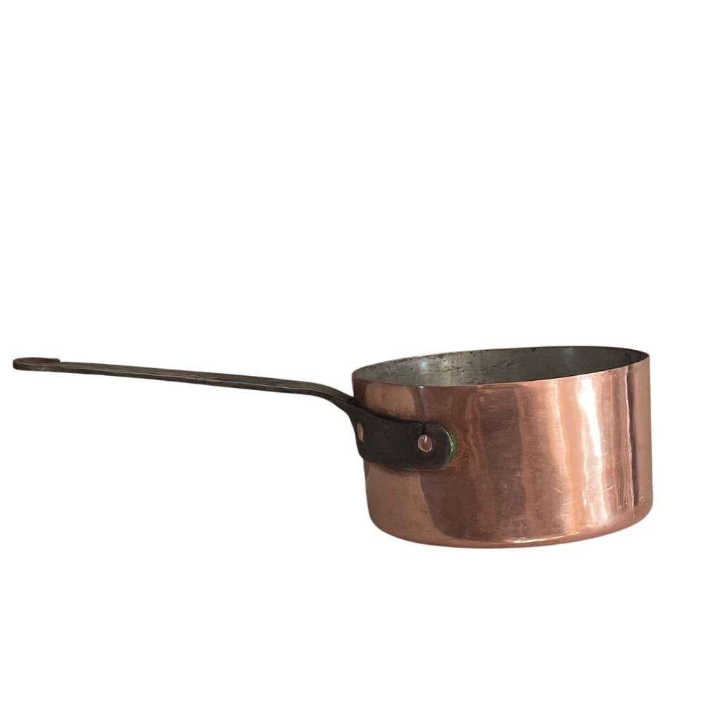 Vintage French Copper Saucepan with Cast Iron Handle - Picture 2 of 11
